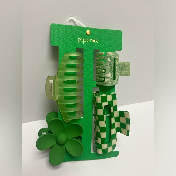NWT ⚜️☘️⚜️ Piper K set of 4 hair claw clips St. Patrick’s Day - Picture 9 of 14